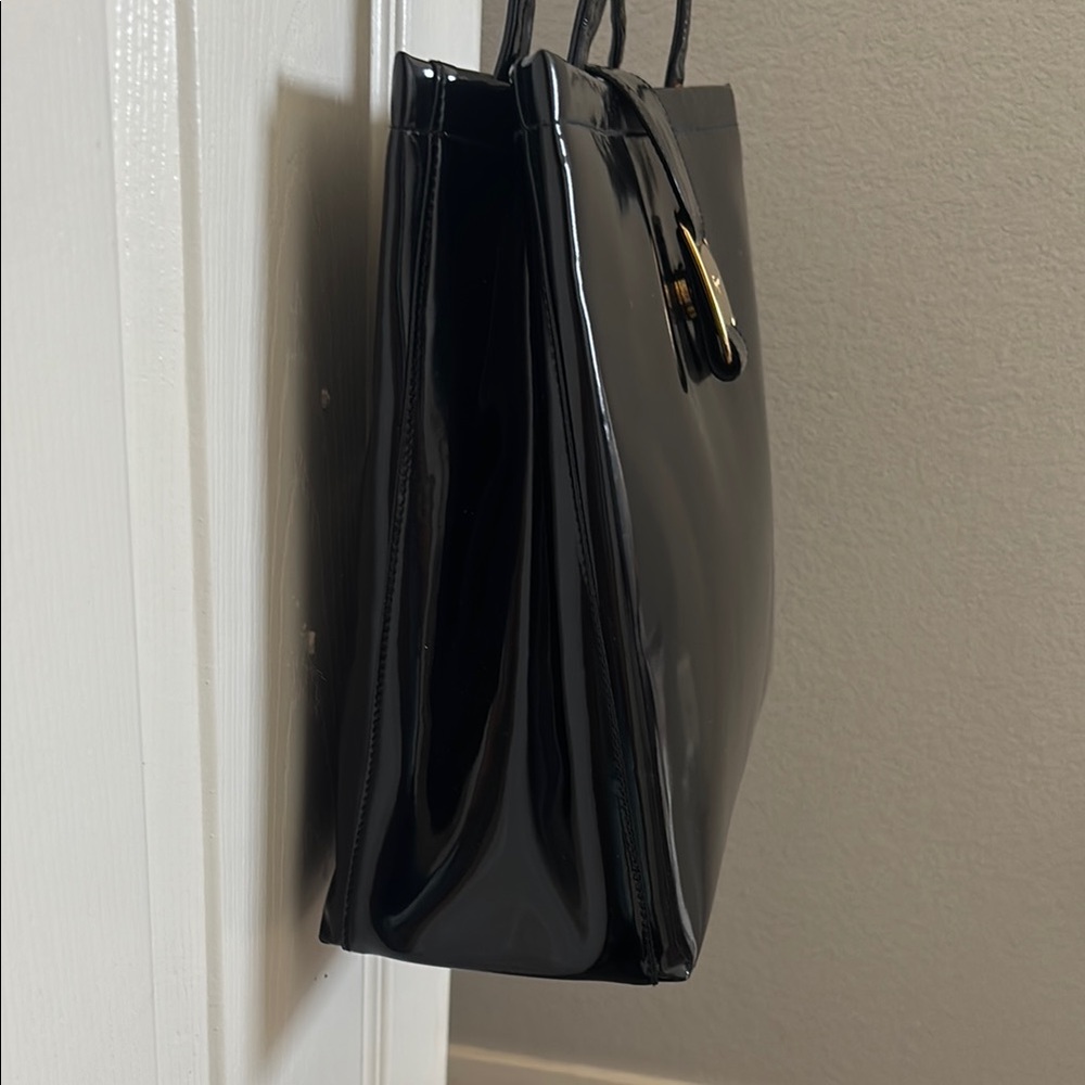 Salvatore Ferragamo Vera Black Patent Shoulder Tote Bag EUC - Picture 4 of 10
